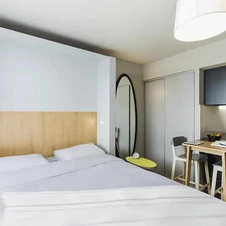 Adagio Access Saclay Aparthotel Palaiseau