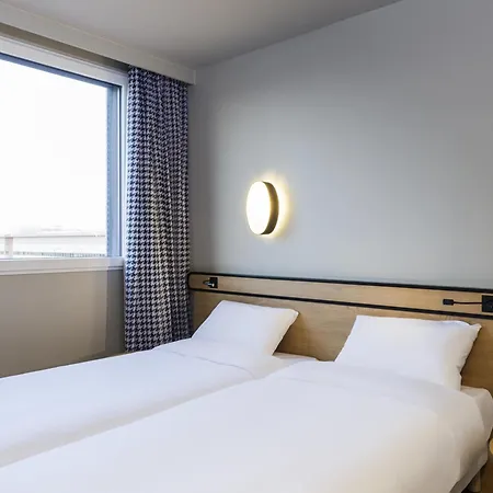 Adagio Access Saclay Palaiseau