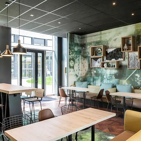 公寓式酒店 Adagio Access Saclay 帕莱索